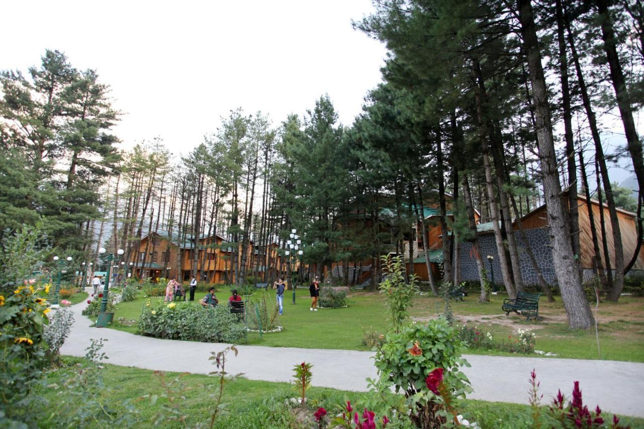 Radisson Golf Resort Pahalgām Exterior foto